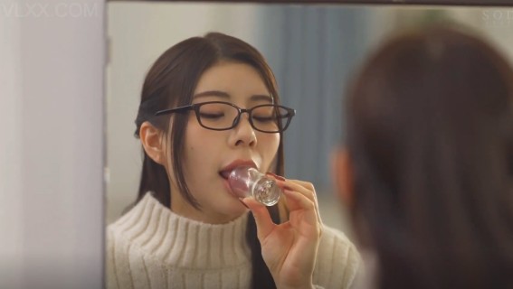 Chị Gái Vú Trắng Dáng Đẹp Gạ Địt Người Yêu Của Em Gái